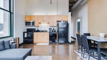 Fridge, microwave, oven, dishwasher