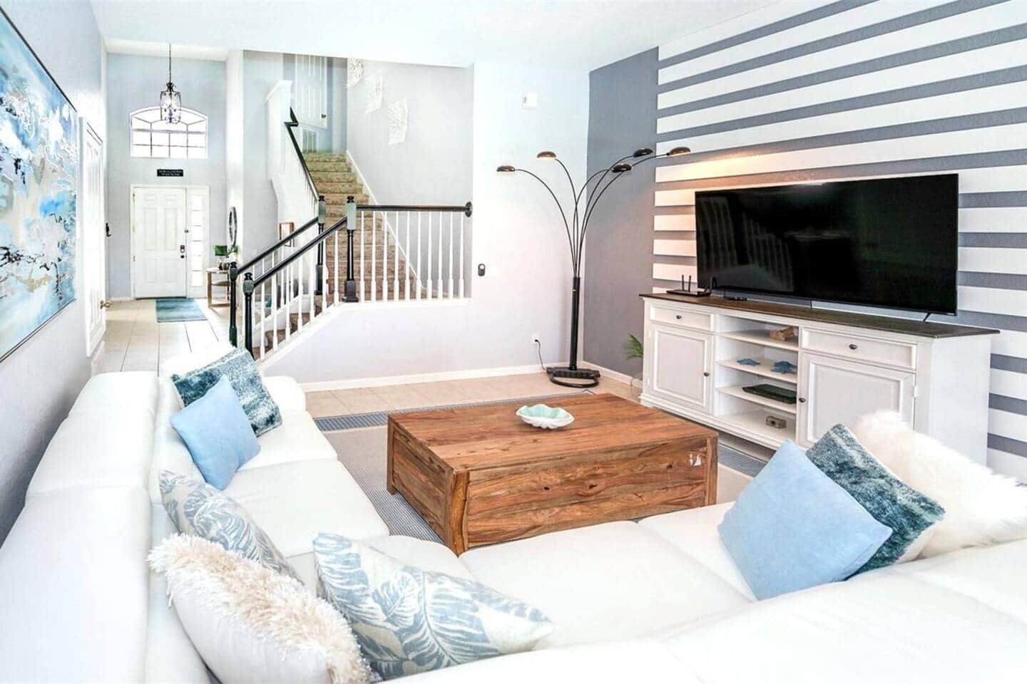 Fernseher, Tischtennisplatte