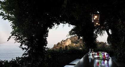 Villa Franca, a Garamonds Property