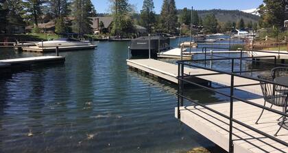 LAKESIDE TAHOE KEYS BEAUTY - 4 BEDROOM/2 BATH DESIGNER HOUSE W/ PRIVATE BOATDOCK