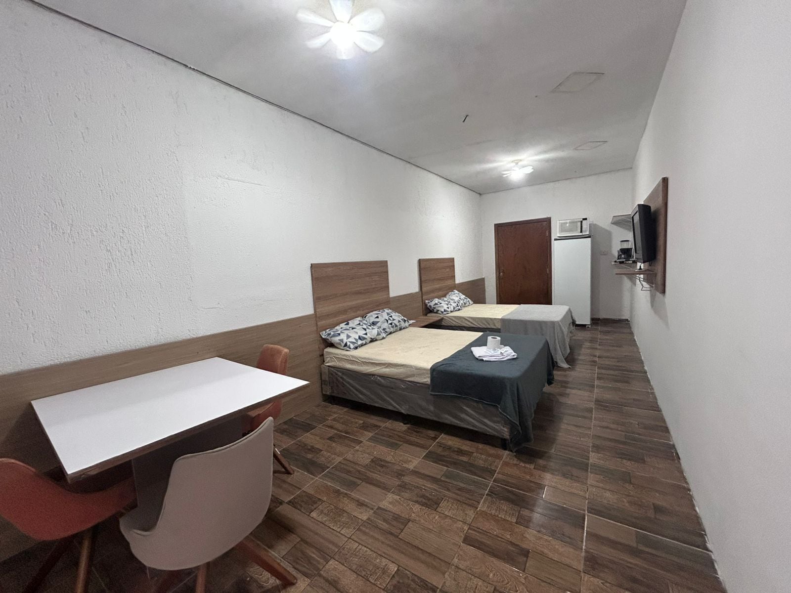 Basic Studio | Free WiFi