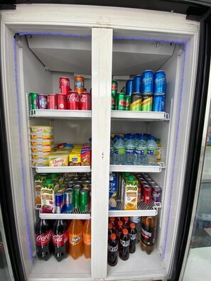 المنطقة المحيطة بالمنشأة