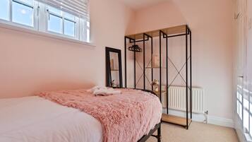 3 Schlafzimmer, Bügeleisen/Bügelbrett, kostenloses WLAN, Bettwäsche