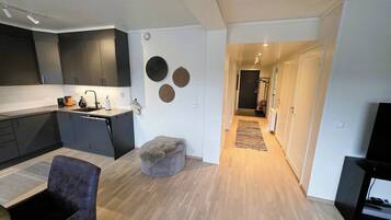 Căn hộ, 2 phòng ngủ, phù hợp cho người khuyết tật | Nội thất