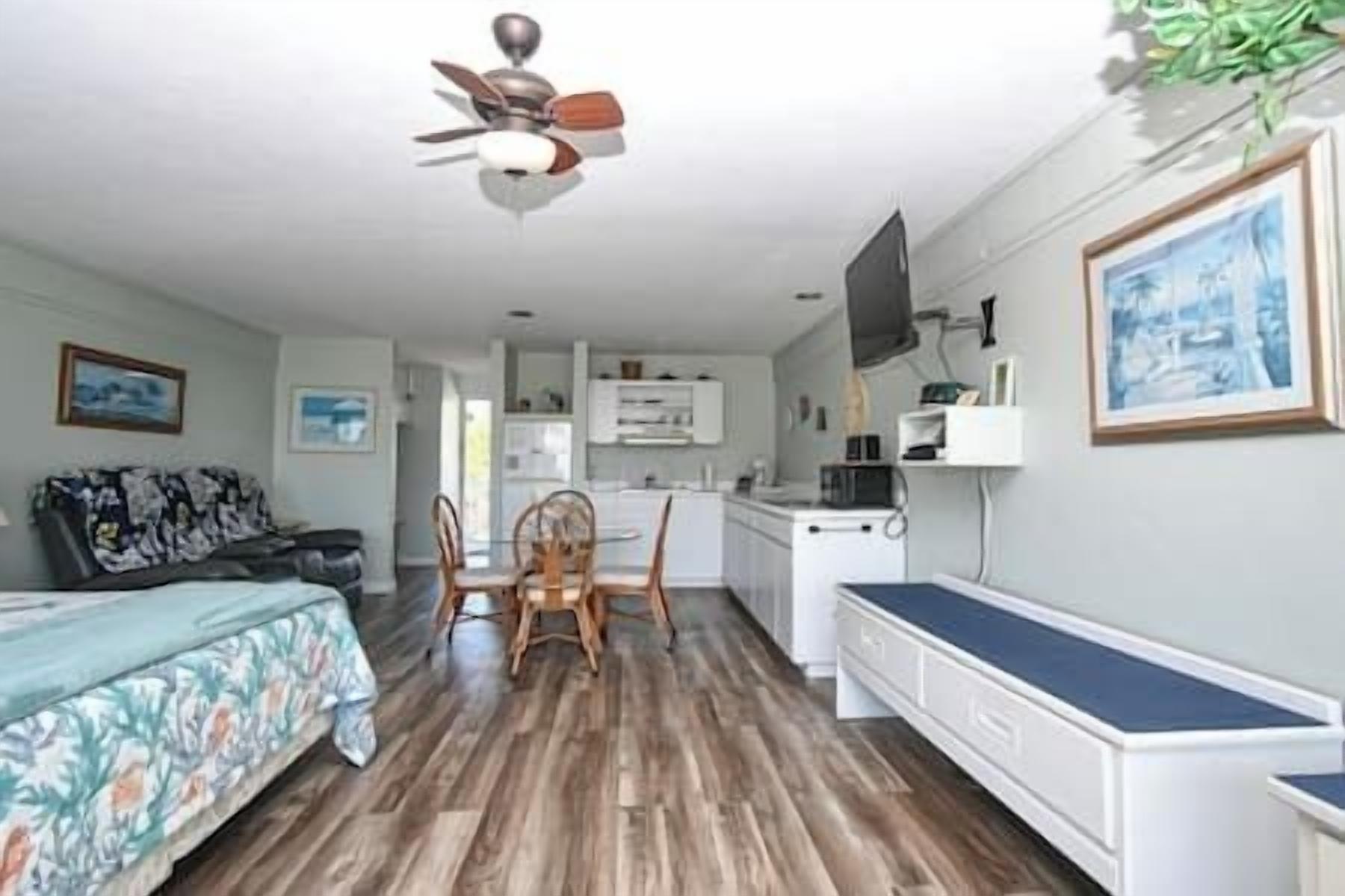 1 bedroom, internet, bed sheets