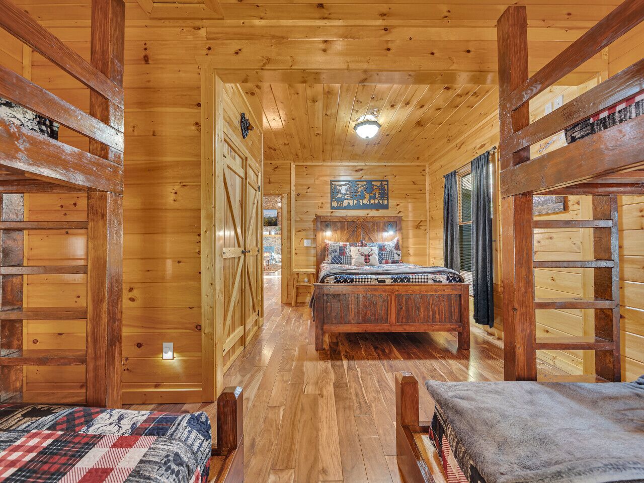 3 bedrooms, iron/ironing board, travel cot, WiFi