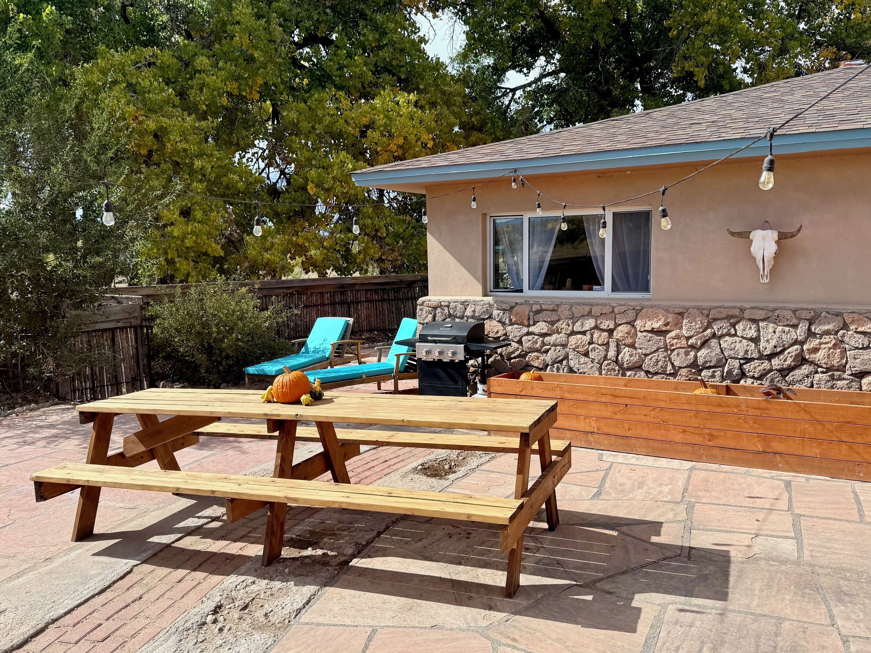 Outdoor dining