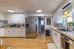 Microwave, oven, stovetop, dishwasher