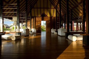Interior - Jetwing Vil Uyana, A Luxury Reserve (Dambulla)