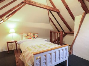 6 bedrooms, individually decorated, individually furnished, free WiFi - Chilton Manor House (Sittingbourne)