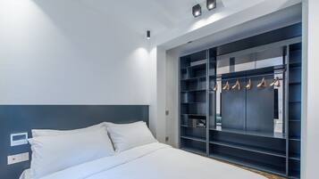 In-room safe, desk, laptop workspace, blackout curtains