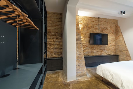 Deluxe Studio, Multiple Beds, Courtyard View. Ca Moro - Rooms and Apartments