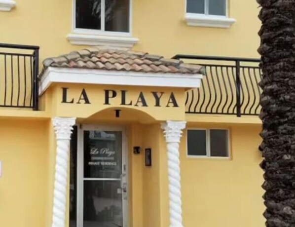 Fachada del alojamiento