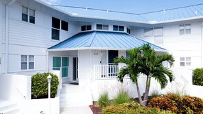 Exterior - 808 Audubon - Perico Island - Condo - 2 Bedroom / 2 Bath, maximum occupancy of 4 people. Community Pools - Distance to the Beach: 1 mile. (Bradenton)