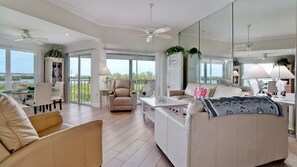 Living area - 808 Audubon - Perico Island - Condo - 2 Bedroom / 2 Bath, maximum occupancy of 4 people. Community Pools - Distance to the Beach: 1 mile. (Bradenton)