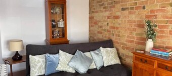 Cottage 1, a Cosy Retreat with Secure Parking