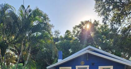 Cozy 3-bedroom home in historical Bradenton