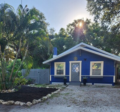 Cozy 3-bedroom home in historical Bradenton