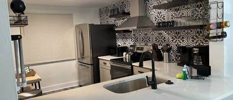 Kochgeschirr/Geschirr/Besteck