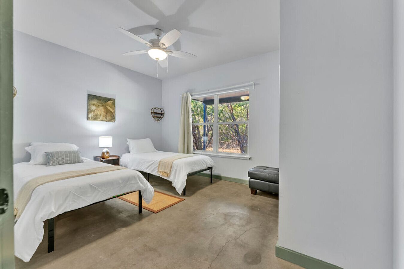 3 bedrooms, iron/ironing board, travel cot, WiFi