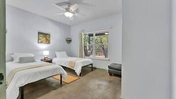 3 dormitoris, planxa i posts de planxar, wifi i roba de llit