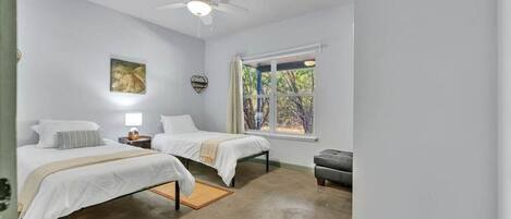 3 bedrooms, iron/ironing board, travel crib, WiFi