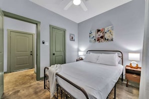 2 bedrooms, desk, iron/ironing board, travel cot