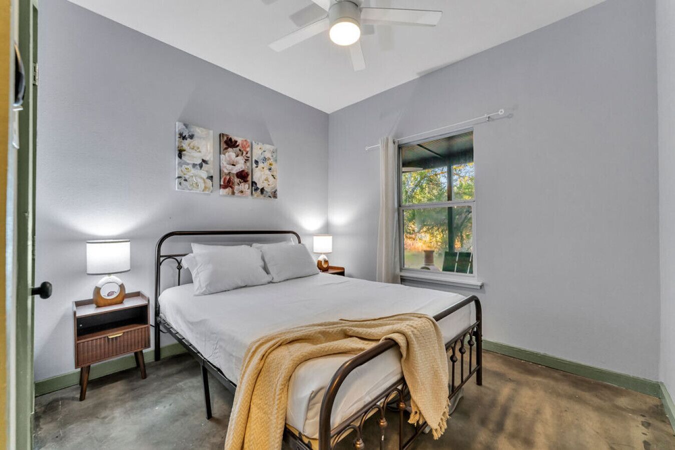 2 slaapkamers, een strijkplank/strijkijzer, reisbedje, wifi