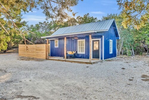 Romantic Cabin | Cowboy Pool & Patio | Near Wine!
