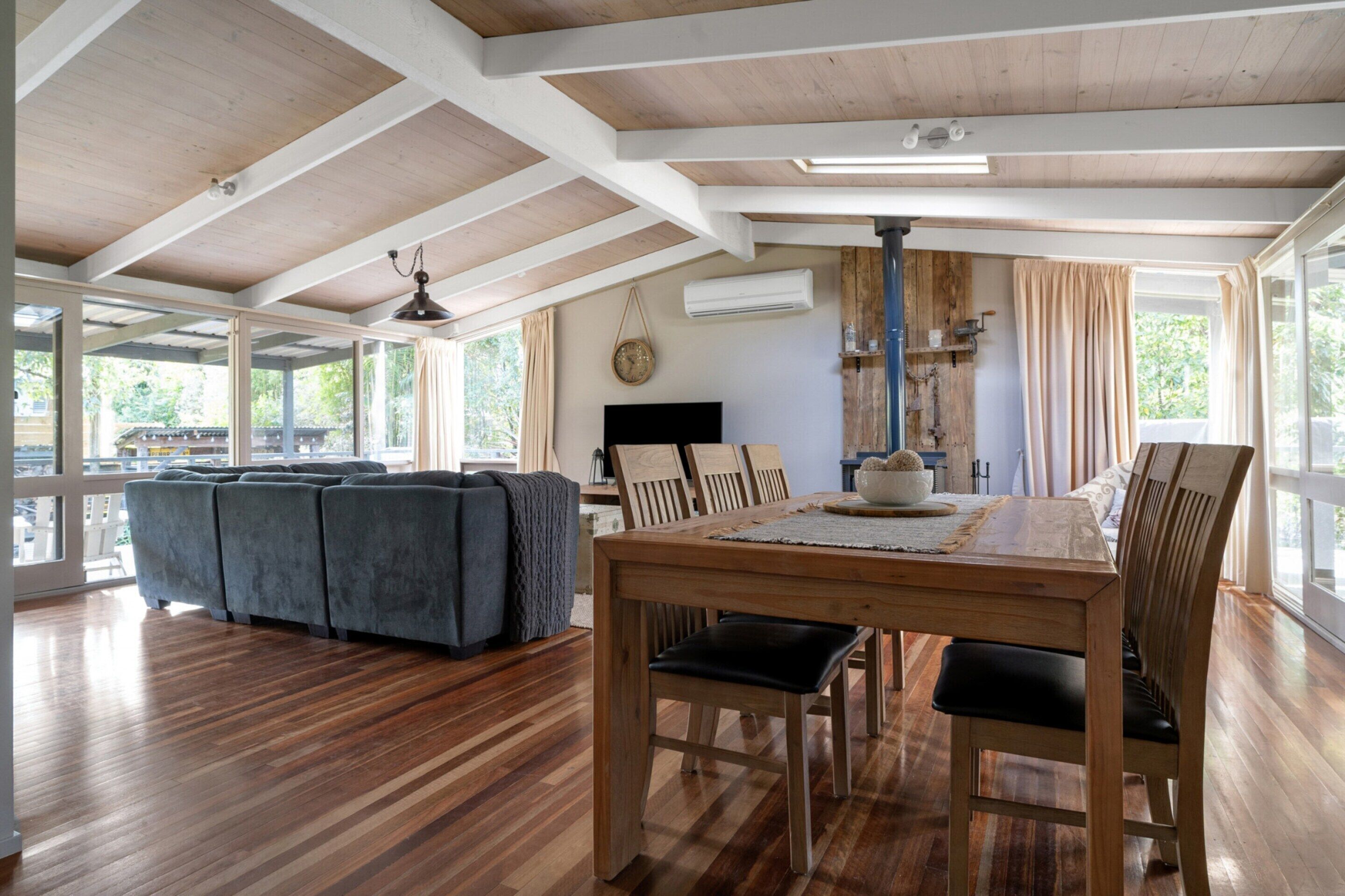 Apartment | Dining