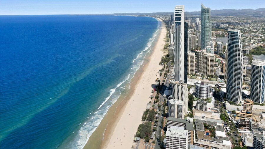 Oceanfront 3-bed With Stunning Views, Pool & Sauna