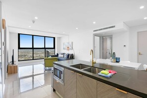 Apartment | Private kitchen | Cookware/dishes/utensils