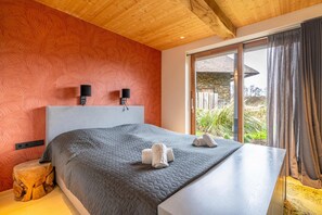 Villa | 3 bedrooms, individually furnished, iron/ironing board - Luxurious and Sustainable 6-person Holiday Villa (De Koog)