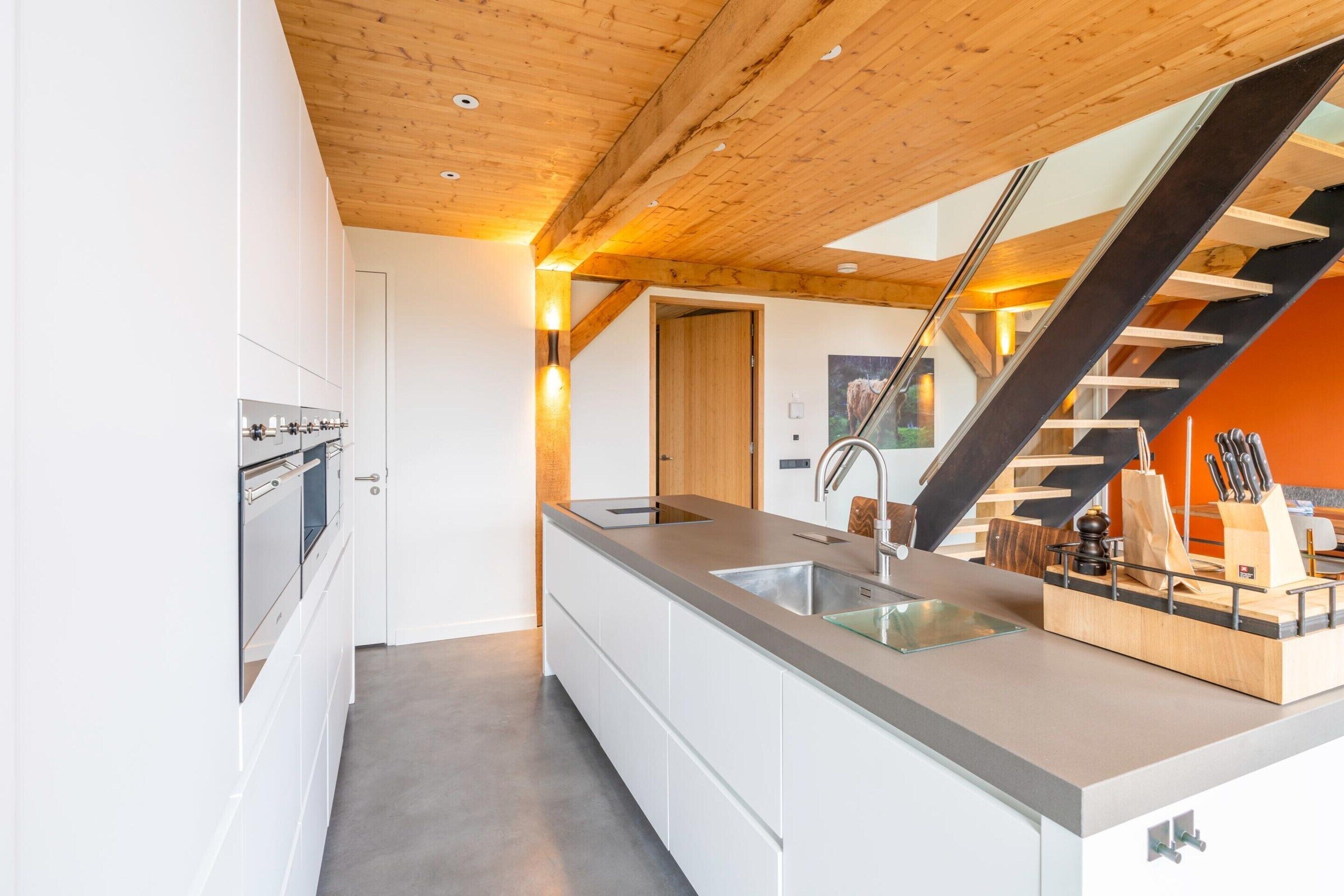 Villa | Eget kjøkken | Høy barnestol