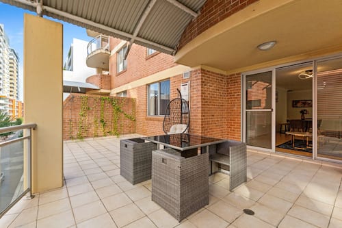 Apartment | Outdoor dining