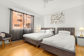 Apartment | 2 bedrooms, iron/ironing board, bed sheets - Spacious 2-bed Apartment Near Parramatta CBD (Sydney)