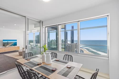 Apartment | Dining