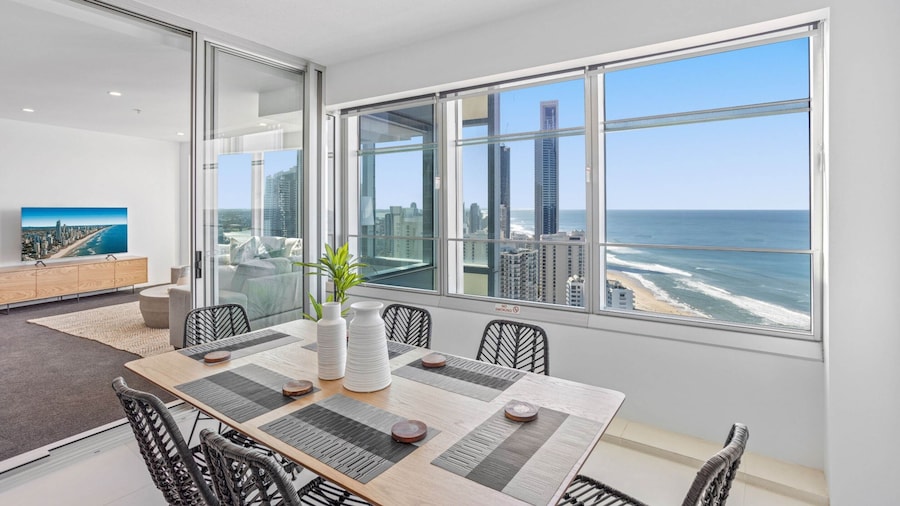 Oceanview 2-bed With Pool, Sauna, Gym & Parking