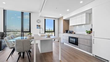 Apartment | Private kitchen | Cookware/dishes/utensils