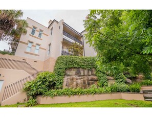 Exterior - Stylish Studio Near the City Centre (Sydney)