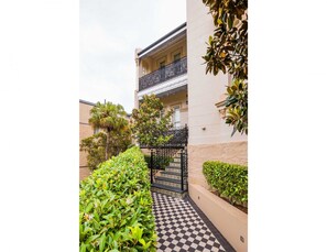 Exterior - Stylish Studio Near the City Centre (Sydney)