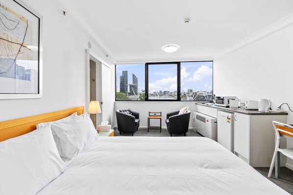 Huoneisto | 1 makuuhuone, kannettavalle tietokoneelle sopiva työtila