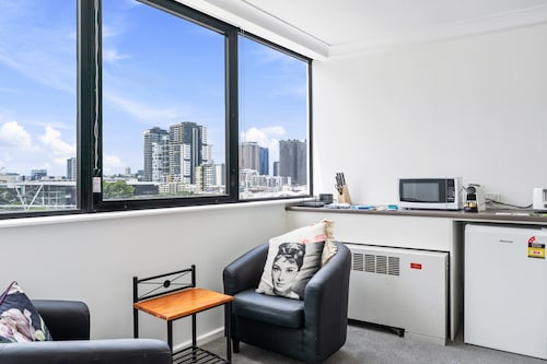 Stylish Studio in the Heart of Brisbane City