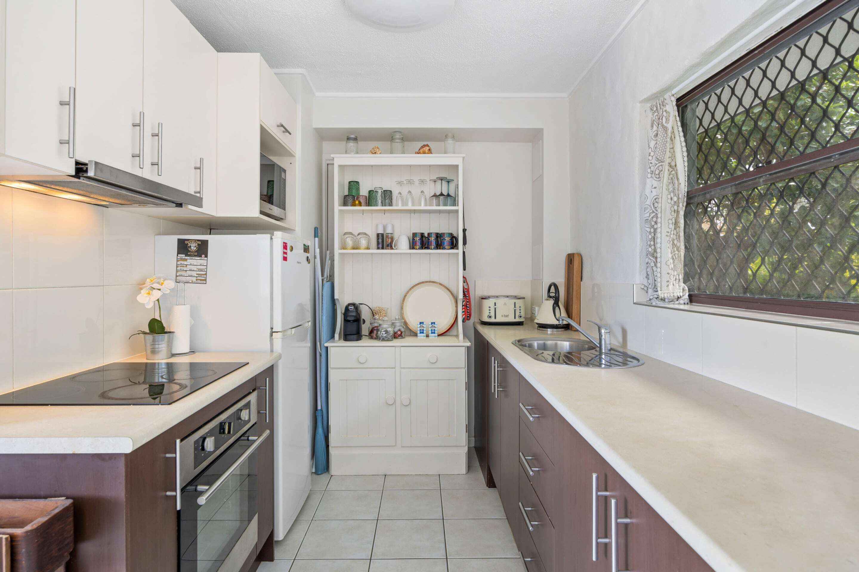 Apartment | Private kitchen | Cookware/dishes/utensils