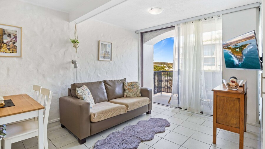 Great Location 1-bed With Pool