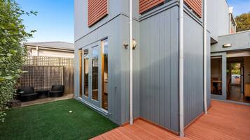 Apartment | Terrace/patio