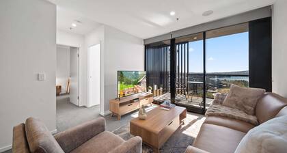 Sleek 2-bed Apartment With Rooftop Garden Access