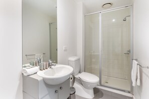 Apartment | Bilik Mandi | Pengering rambut, tuala disediakan, sabun, syampu 
