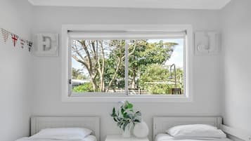 Apartment | 3 bedrooms, iron/ironing board, bed sheets