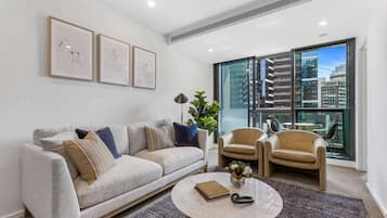 شقة | غرفة المعيشة | مدفأة